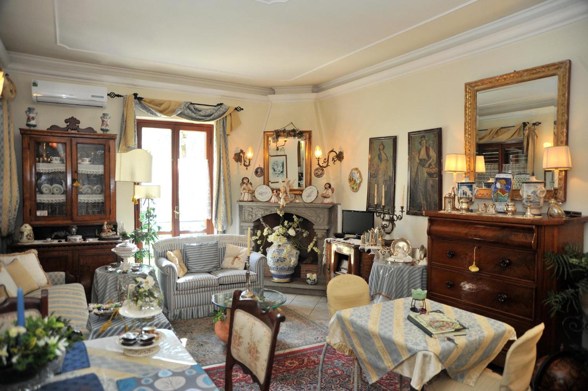 Casa Pontecorvi Bed and Breakfast Velletri Eksteriør billede
